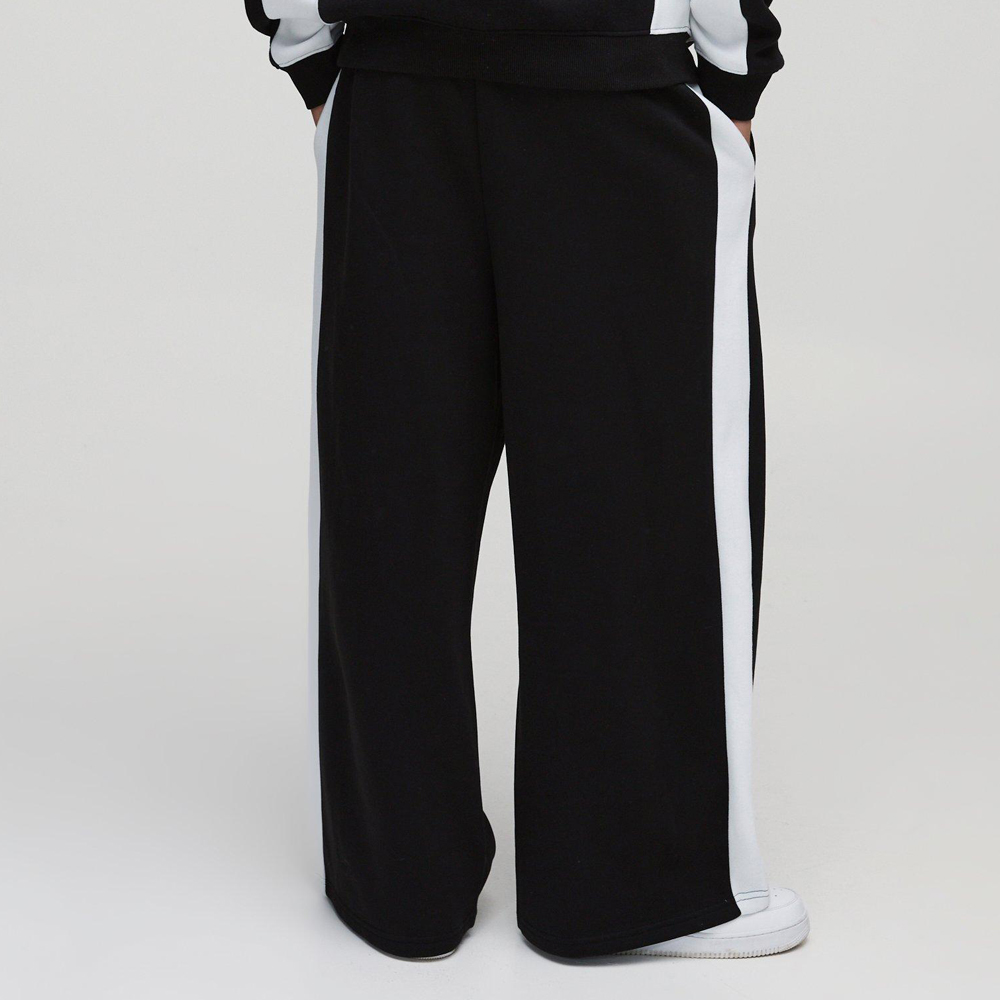 Extreme Wide Leg Grunge Varsity Jogger - Image 2