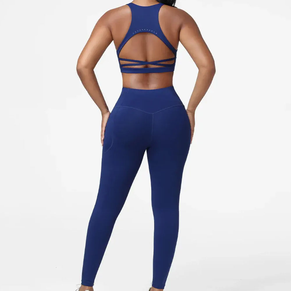 Sculpt and Stretch Yoga Set - Image 2